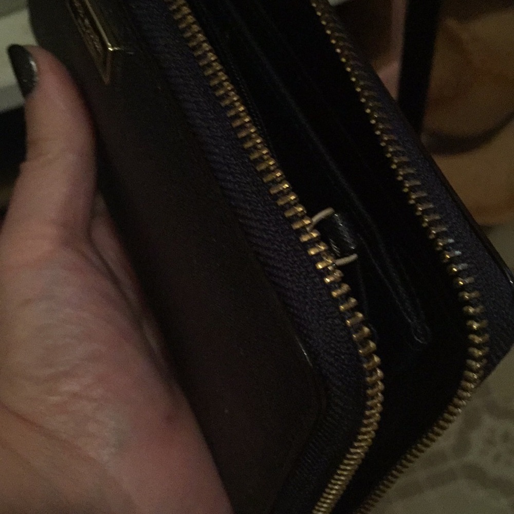 Wallet - Picture 4 of 4